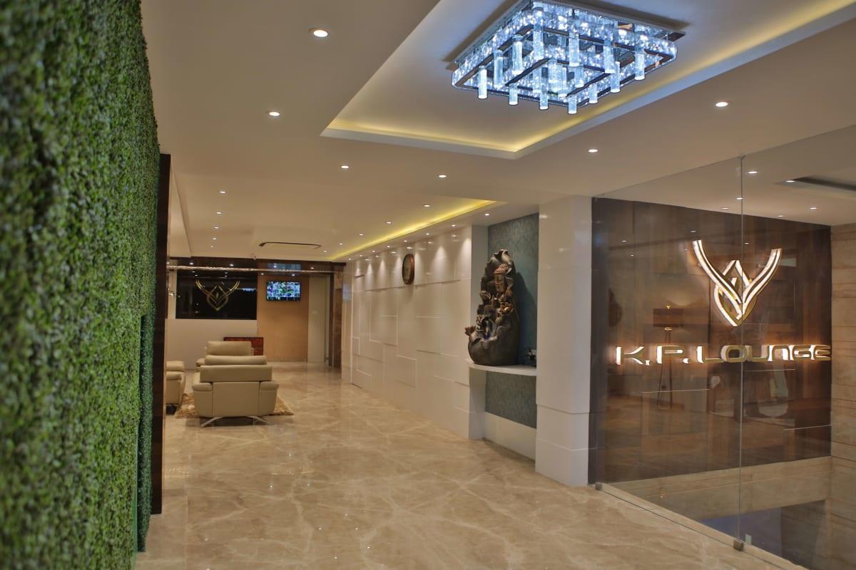 Jālgaon Hotel K P Pride מראה חיצוני תמונה