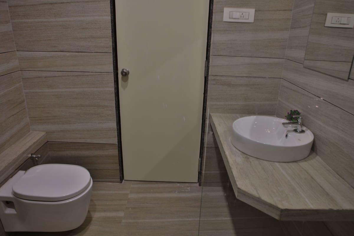 Jālgaon Hotel K P Pride מראה חיצוני תמונה